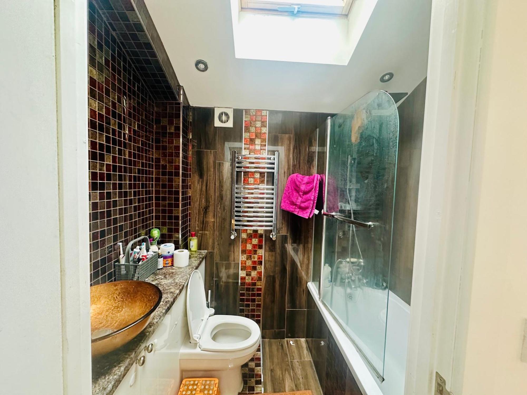 Beautiful Home In London With Easy Access To Central London 萨顿 外观 照片